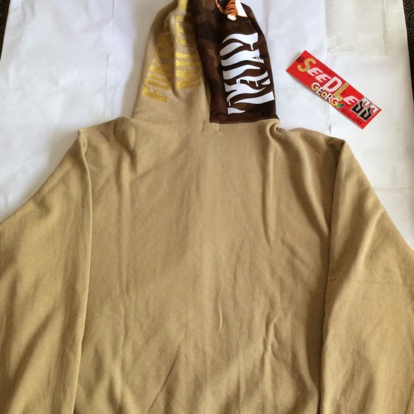 Bape - Picture 8 of 8